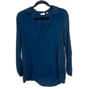 [POSTAGE STAMP] Long Sleeve Thin V-neck Collared Shirt Blouse size S